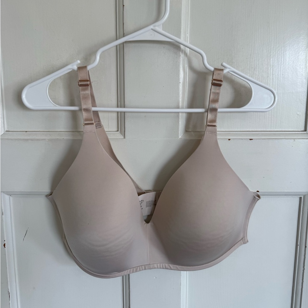 Soma Vanishing 360 Wireless bra size 38D‎